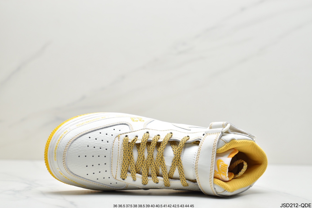 200 耐克Uninterrupted x NIKE Air Forece 1 ”MORE THAN” “米黄签名涂鸦”空军一号满天星高帮板鞋 DW8802-609