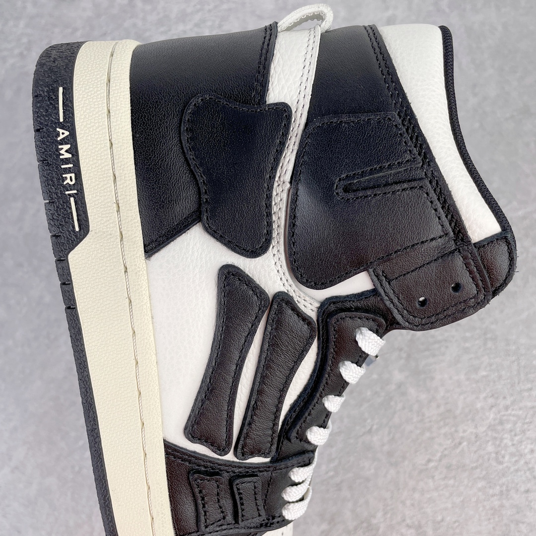 图片[6]-＃LJ渠道版福利 AMIRI Skel Top Hi Sneakers 洛杉矶街头之王 高奢·埃米尔 骨骼高帮板鞋 黑白 区分市面所有在售版本 正确鞋舌外翻细节 正确骨头形状 正确双层加厚皮料 市面唯一正确批次 全套配件及包装物 鞋面采用手工切割和边缘涂漆的皮革和骨头贴花 并具有真皮鞋面和模压EVA鞋垫 高密度的电脑车线工艺 尺码：40 41 42 43 44 45-选品中心