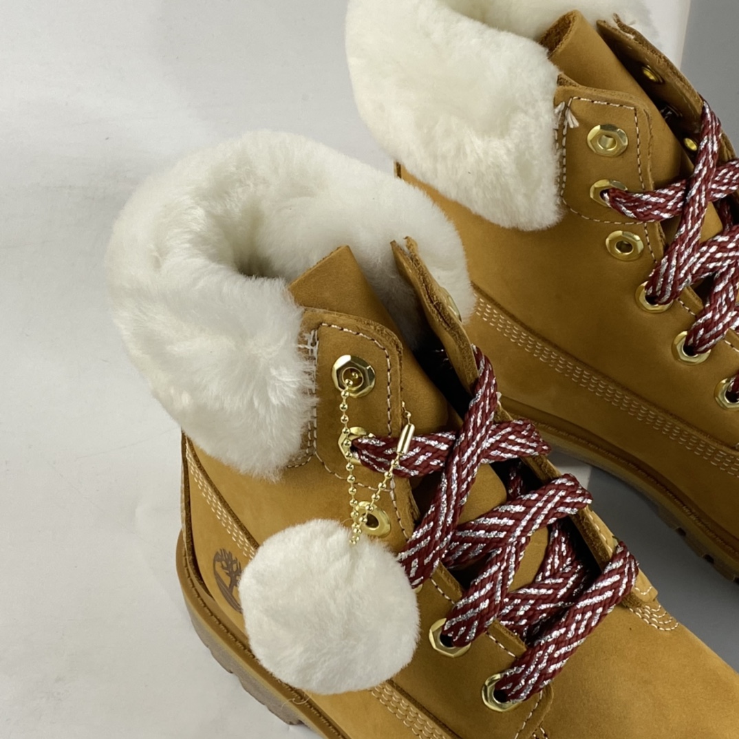 P380  Timberland 续冰淇淋少女风格热卖款再现添柏岚限量款shearling 蝴蝶毛球款