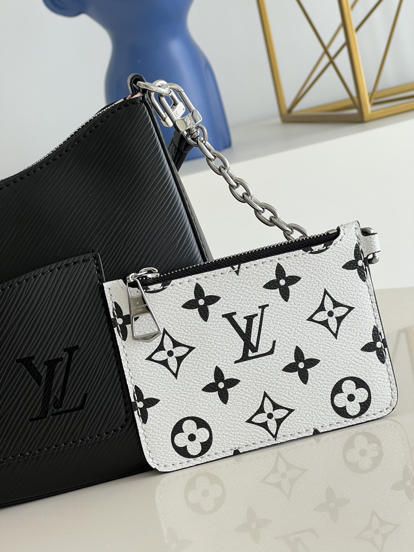 Louis Vuitton LV Marelle handbag M80689黑色