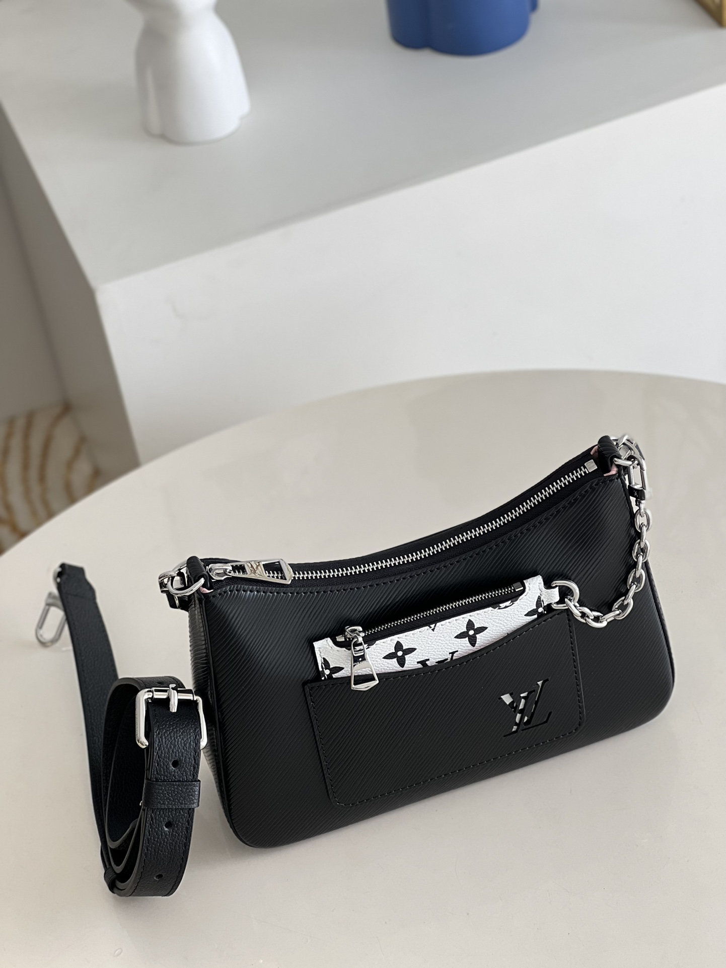 Louis Vuitton LV Marelle handbag M80689黑色