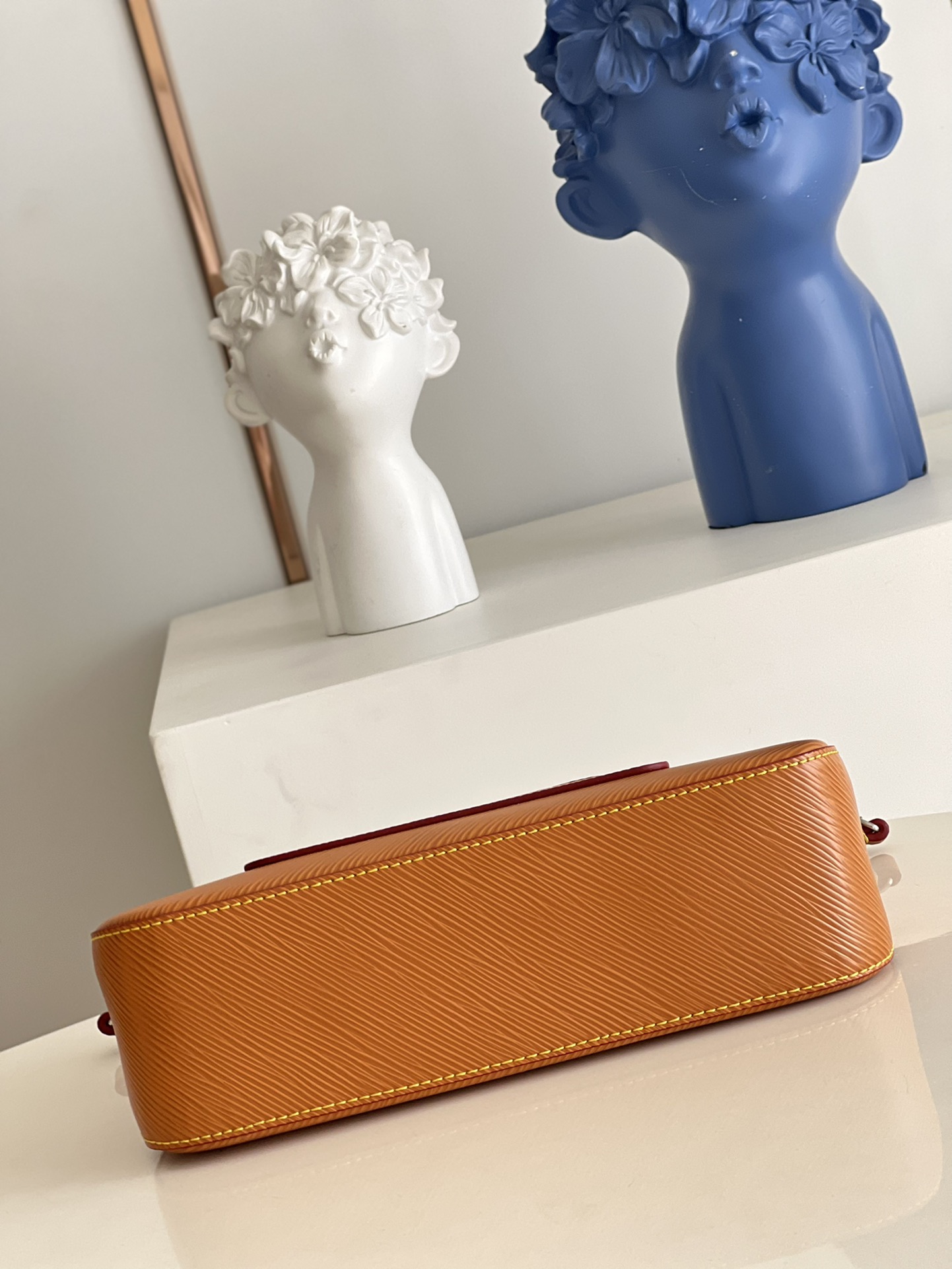 Louis Vuitton LV Marelle handbag M80794焦糖色