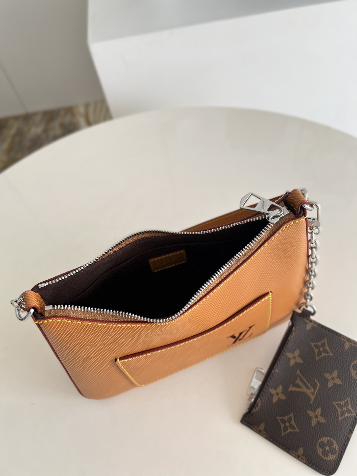 Louis Vuitton LV Marelle handbag M80794焦糖色