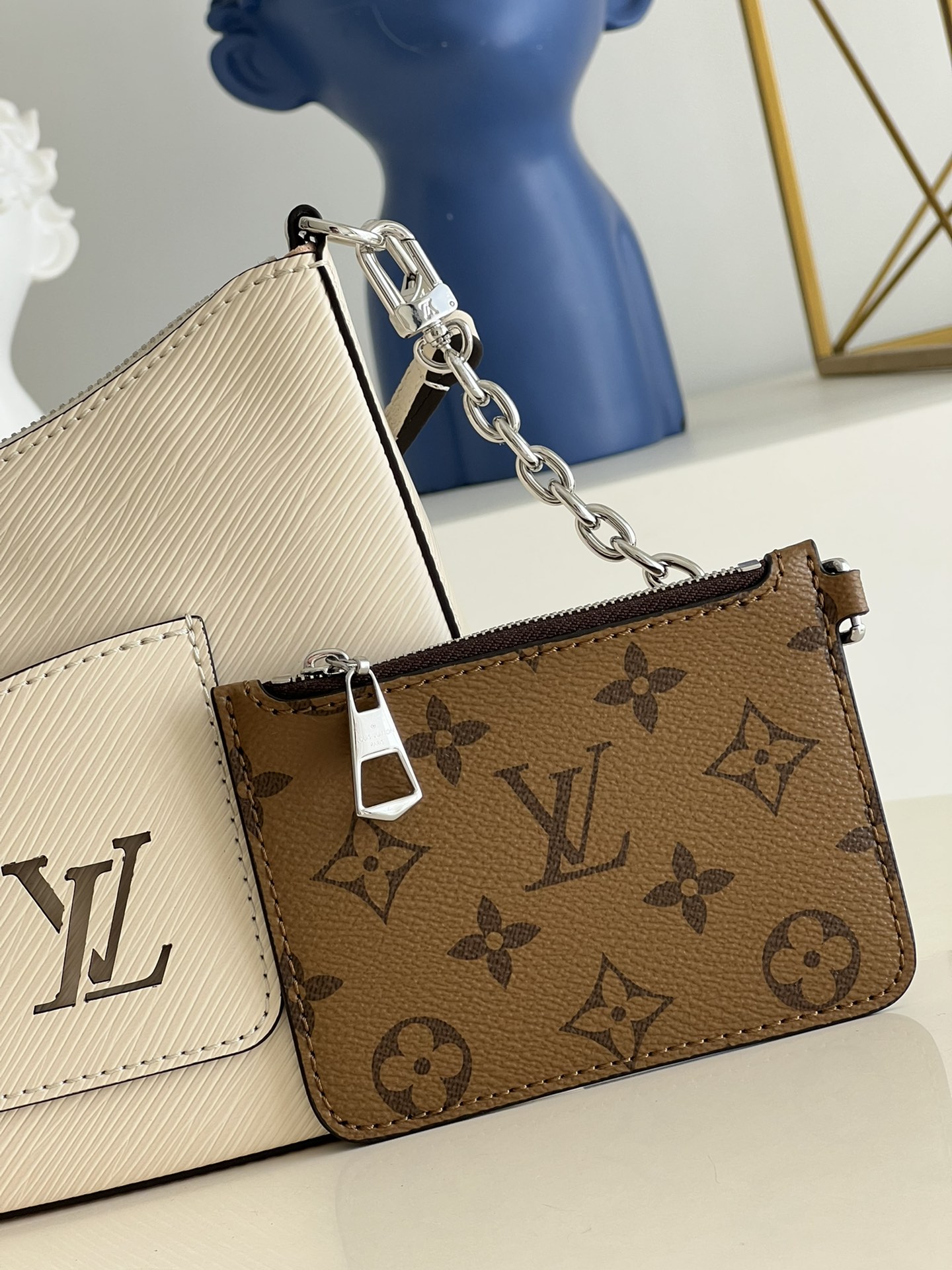 Louis Vuitton LV Marelle handbag M80688米白