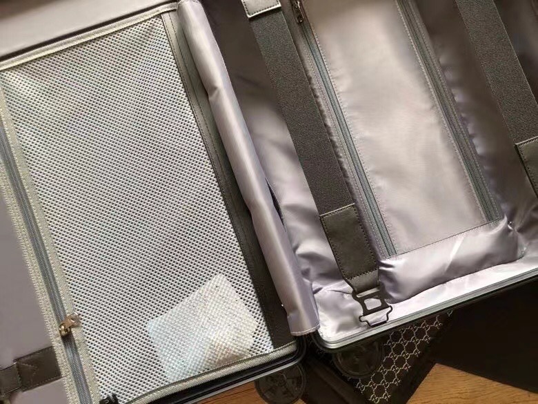 Luxury Gucci Aluminium Suitcase with Secure Locks and Outer Pockets - 图片 8