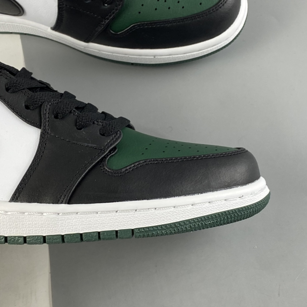P240 Air Jordan 1 Low AJ1低帮时尚休闲板鞋 553558-371