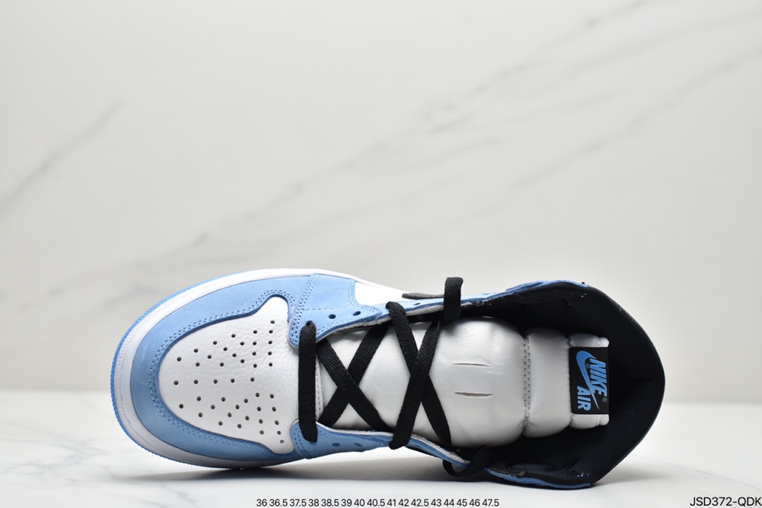 200  Air Jordan 1 High OG ”Bred Patent” 高帮 漆皮黑红 555088-140