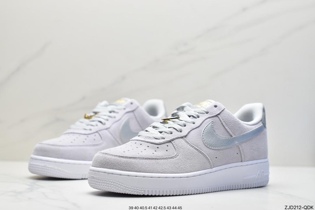 240 耐克Air Force 1 Low ID 空军一号男女休闲板鞋 灰白 DC4458-001-莆田鞋,莆田鞋货源,高仿鞋,高仿鞋货源,安福档口,莆田高仿鞋,莆田鞋批发,高仿鞋批发,莆田高仿运动鞋,高仿运动鞋,莆田运动鞋 240 耐克Air Force 1 Low ID 空军一号男女休闲板鞋 灰白 DC4458-001