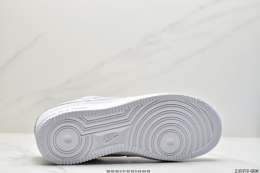 240 耐克Air Force 1 Low ID 空军一号男女休闲板鞋 灰白 DC4458-001-莆田鞋,莆田鞋货源,高仿鞋,高仿鞋货源,安福档口,莆田高仿鞋,莆田鞋批发,高仿鞋批发,莆田高仿运动鞋,高仿运动鞋,莆田运动鞋 240 耐克Air Force 1 Low ID 空军一号男女休闲板鞋 灰白 DC4458-001