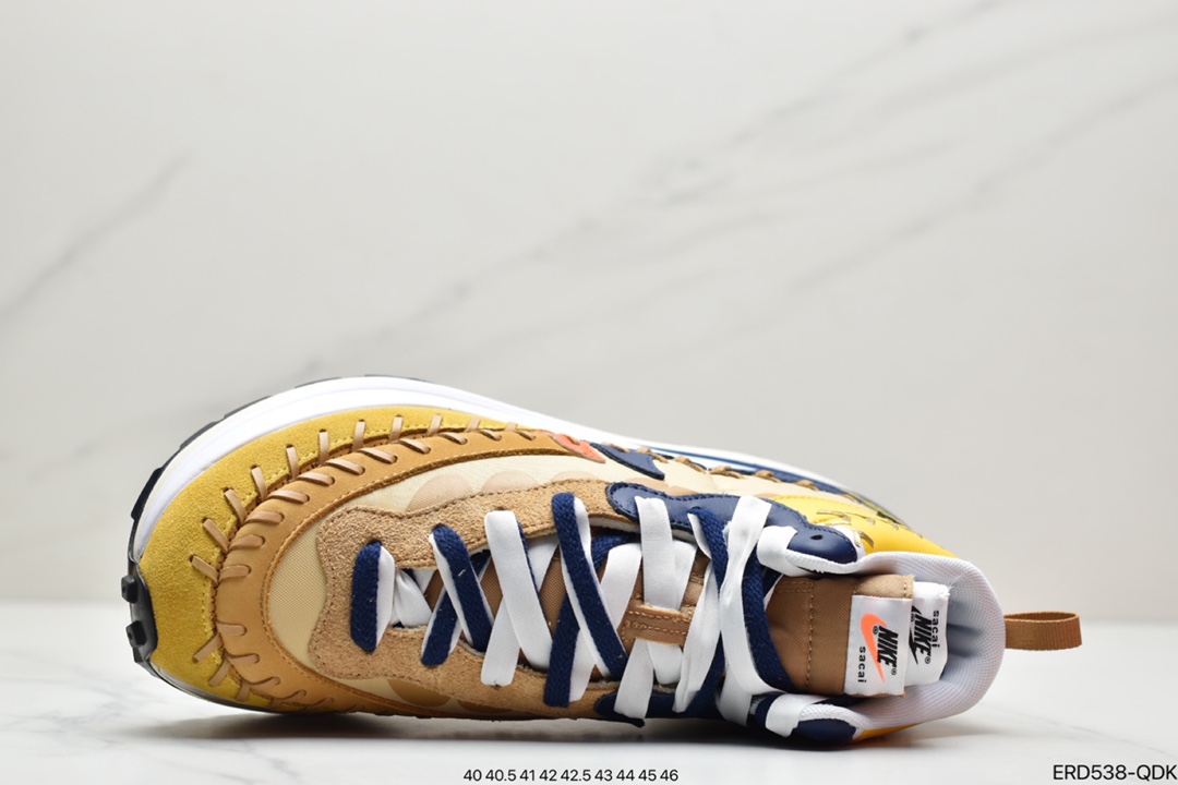 440 Jean Paul Gaultier x sacai x NIKE VaporWaffle ”Multi-Color” 三方联名合作款经典华夫缝合中帮跑鞋 DH9186-001 5 41 42 42.5 43 44 44.5 45 46 ID：ERD538-QDK