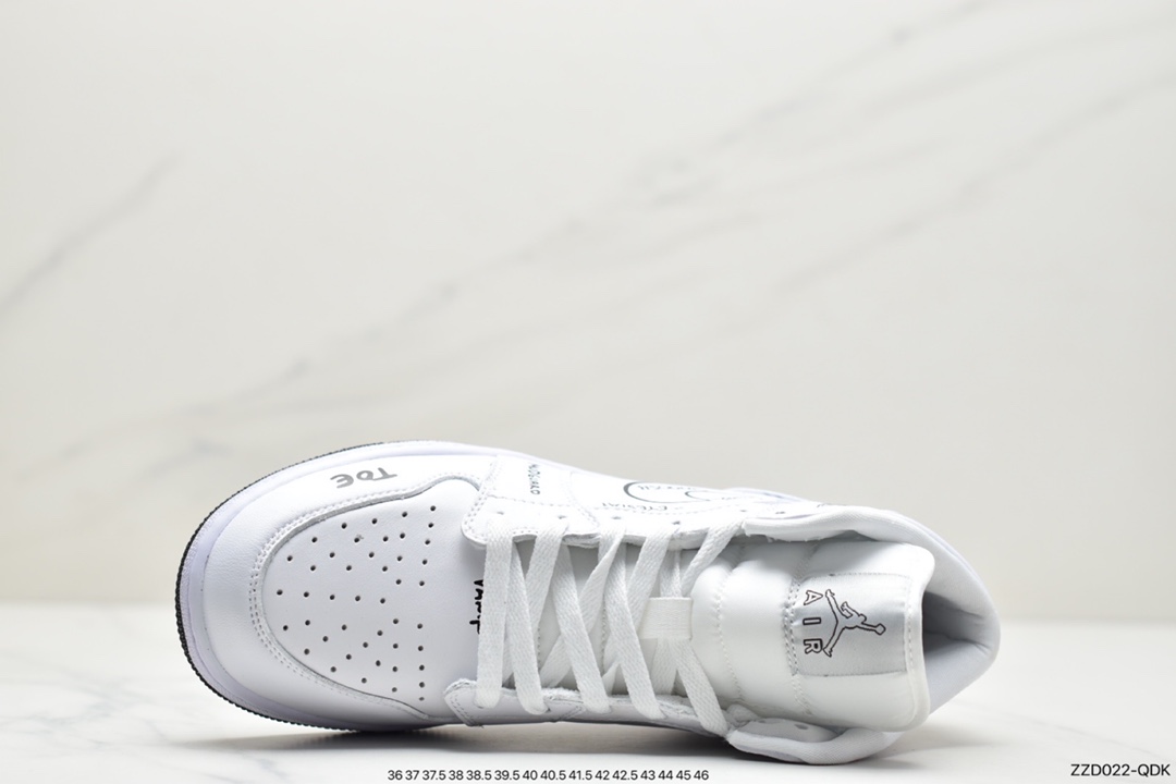 250 Air Jordan 1 Mid GS「Schematic」全新官图曝光 DQ1864-100-莆田鞋,莆田鞋货源,高仿鞋,高仿鞋货源,安福档口,莆田高仿鞋,莆田鞋批发,高仿鞋批发,莆田高仿运动鞋,高仿运动鞋,莆田运动鞋 250 Air Jordan 1 Mid GS「Schematic」全新官图曝光 DQ1864-100