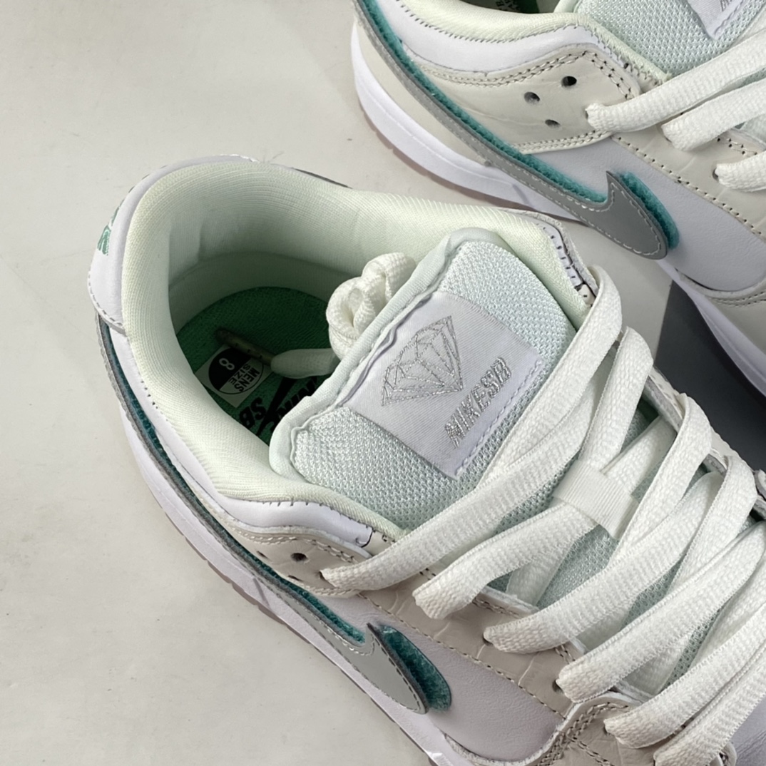 P380  Diamond Supply Co x NIKE SB Dunk Low 联名款SB扣碎篮板时尚休闲板鞋 BV1310-100