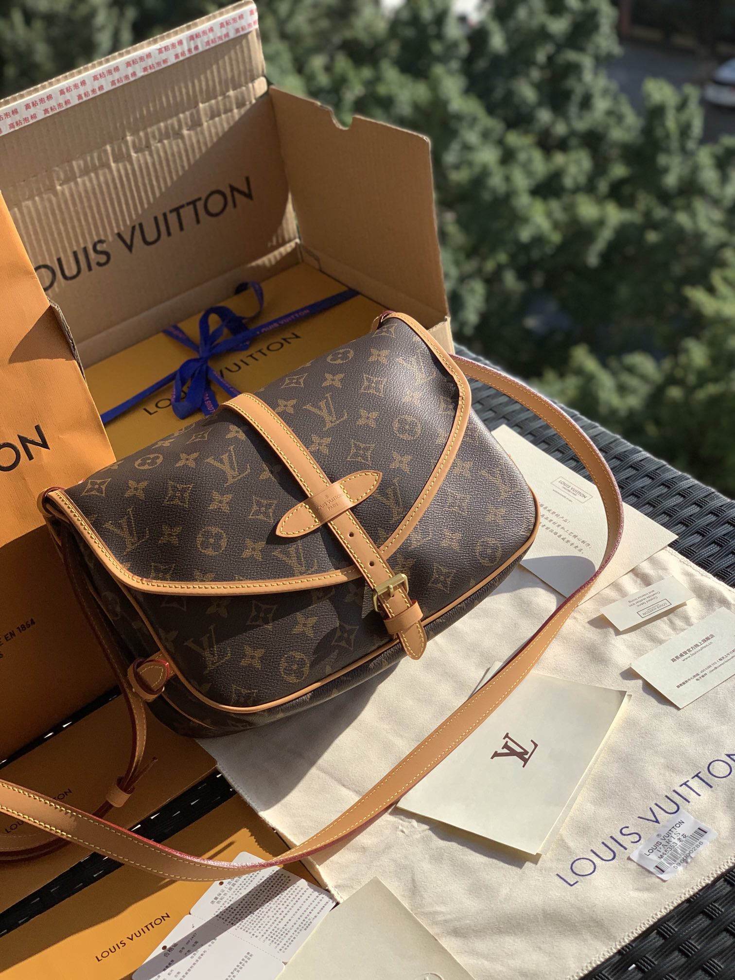 🌼 m40710尺寸28 x 11 x 20cm高端控看过来！原厂渠道！不可多得的好物！绝版的款式都知道