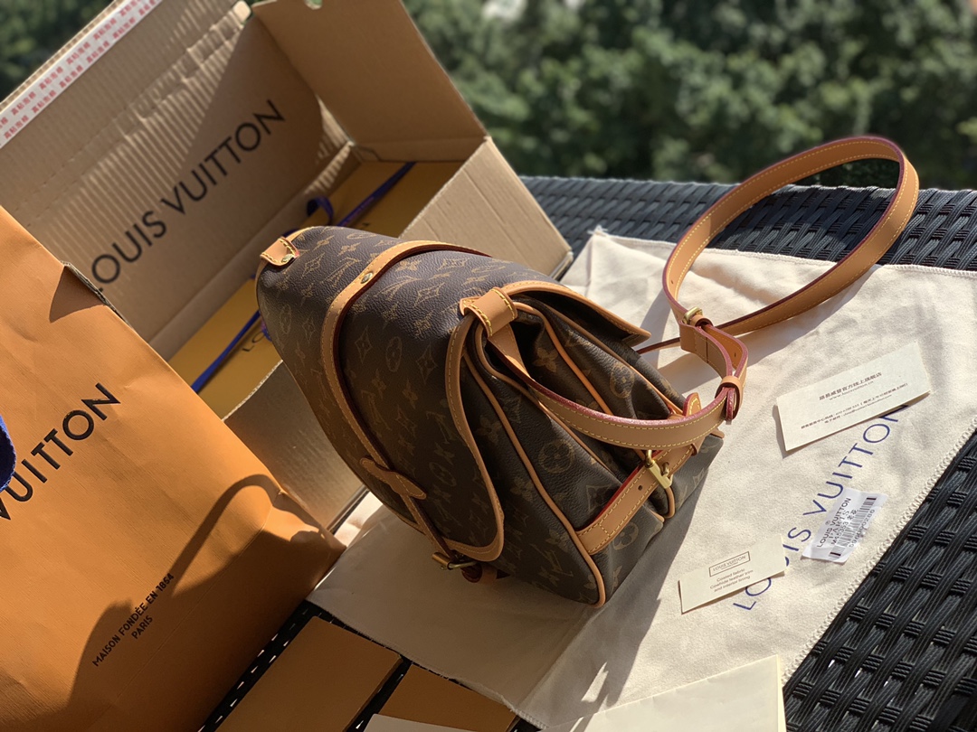 🌼 m40710尺寸28 x 11 x 20cm高端控看过来！原厂渠道！不可多得的好物！绝版的款式都知道