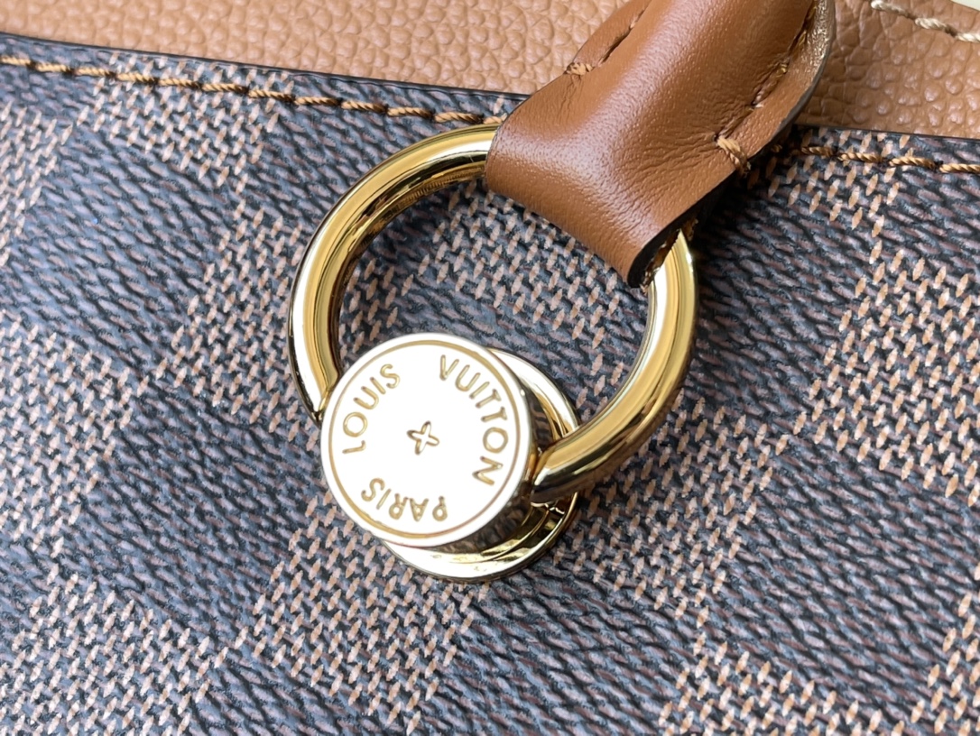 Louis Vuitton Haute Couture Classic Luxury Handbag Shoulder Crossbody 5
