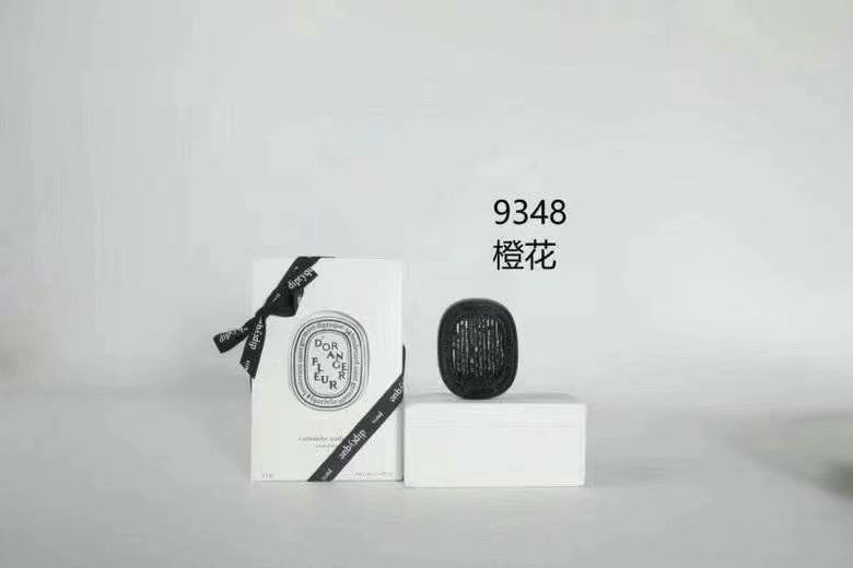 Diptyque Car Diffuser - Ginger, Long-lasting Scent for Your Vehicle 2 i1638619211 8439 1