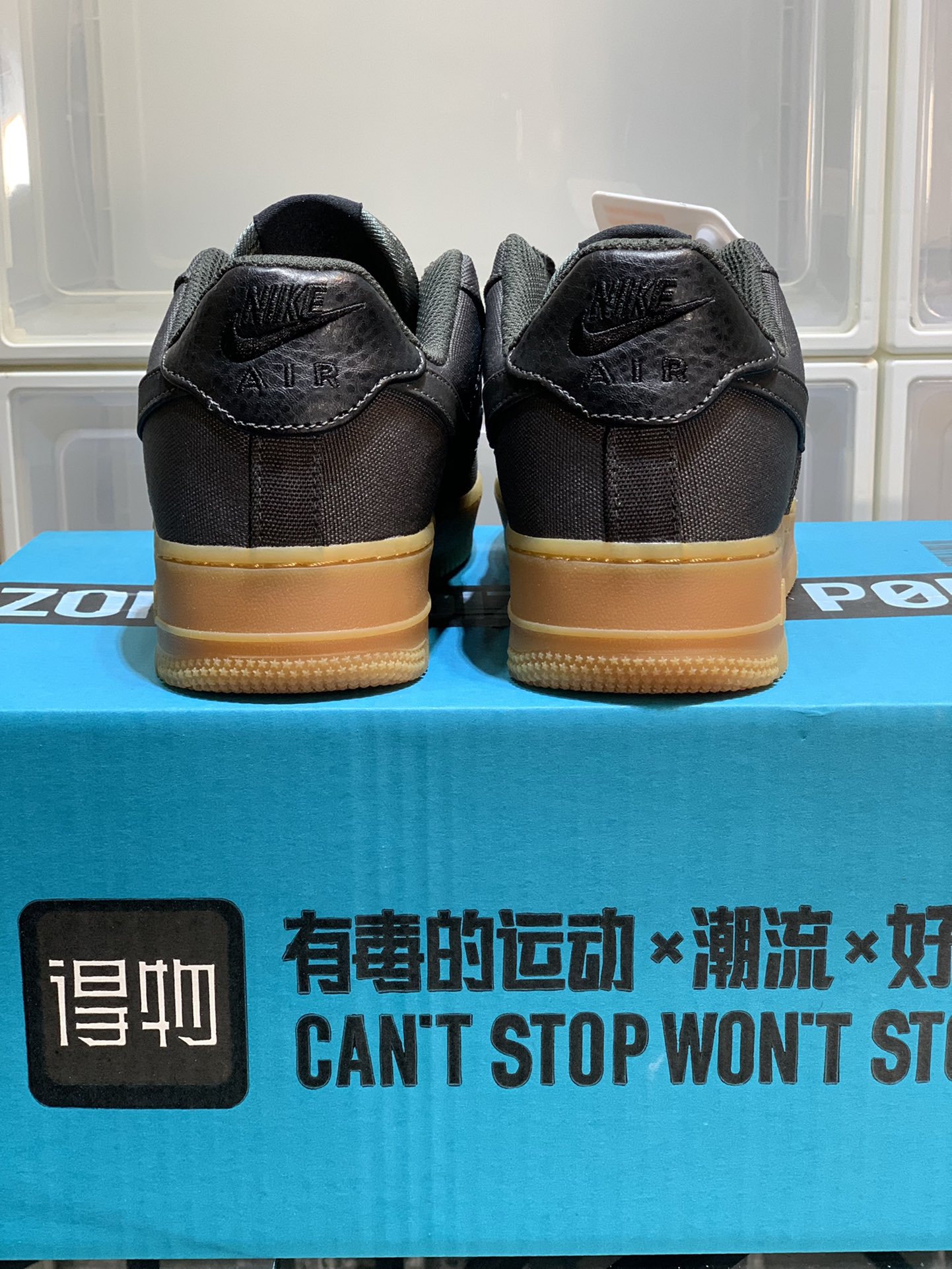 나이키포스 에어 포스 1 로우 블랙 신발 상세 이미지 8