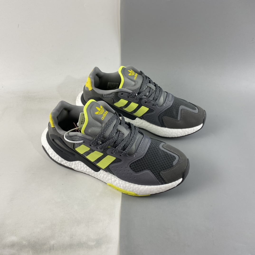 P220   Adidas Originals 2020 Day Jogger Boost 三叶草2020版慢跑者系列高弹复古休闲运动跑鞋 FW5997