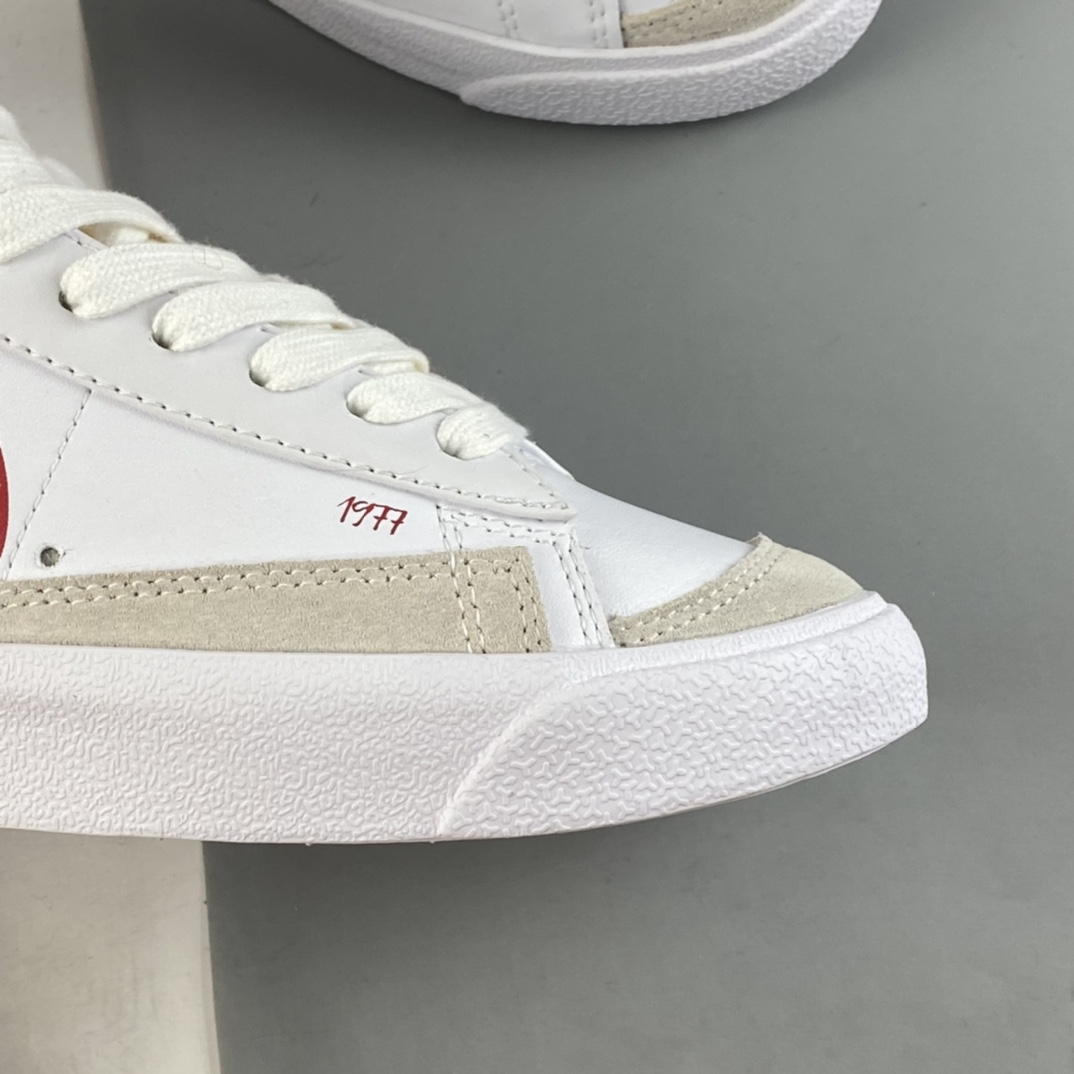 P160  NIKE Blazer Mid ’77 Vintage 开拓者“涂鸦勾”复古高帮休闲板鞋 CW7580-100