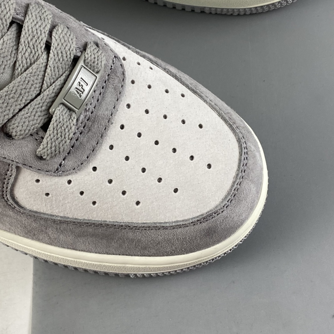 P240  NIKE Air Force 1’07 Low 白灰拼接麂皮配色空军一号低帮休闲板鞋 DW0831-896
