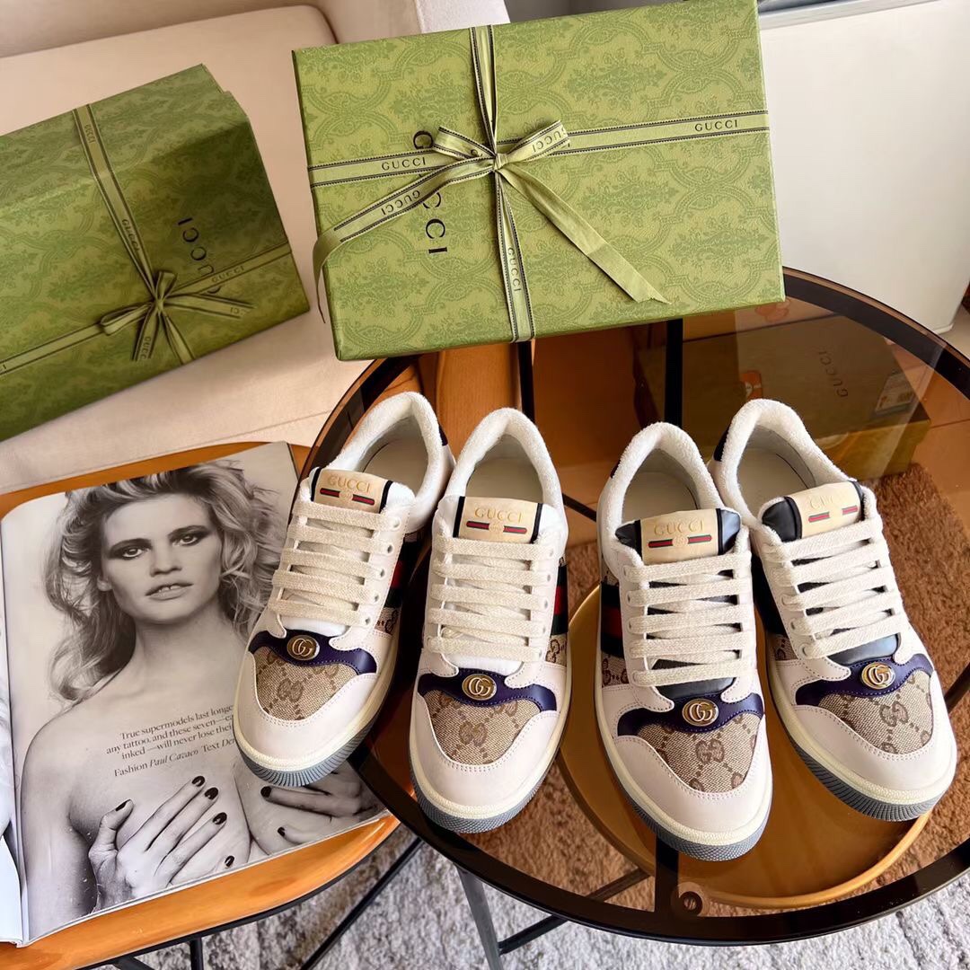 de fábrica Gucci. zapatos sucios gris y azul tela doble G cincha roja y azul ribete de cuero gris et