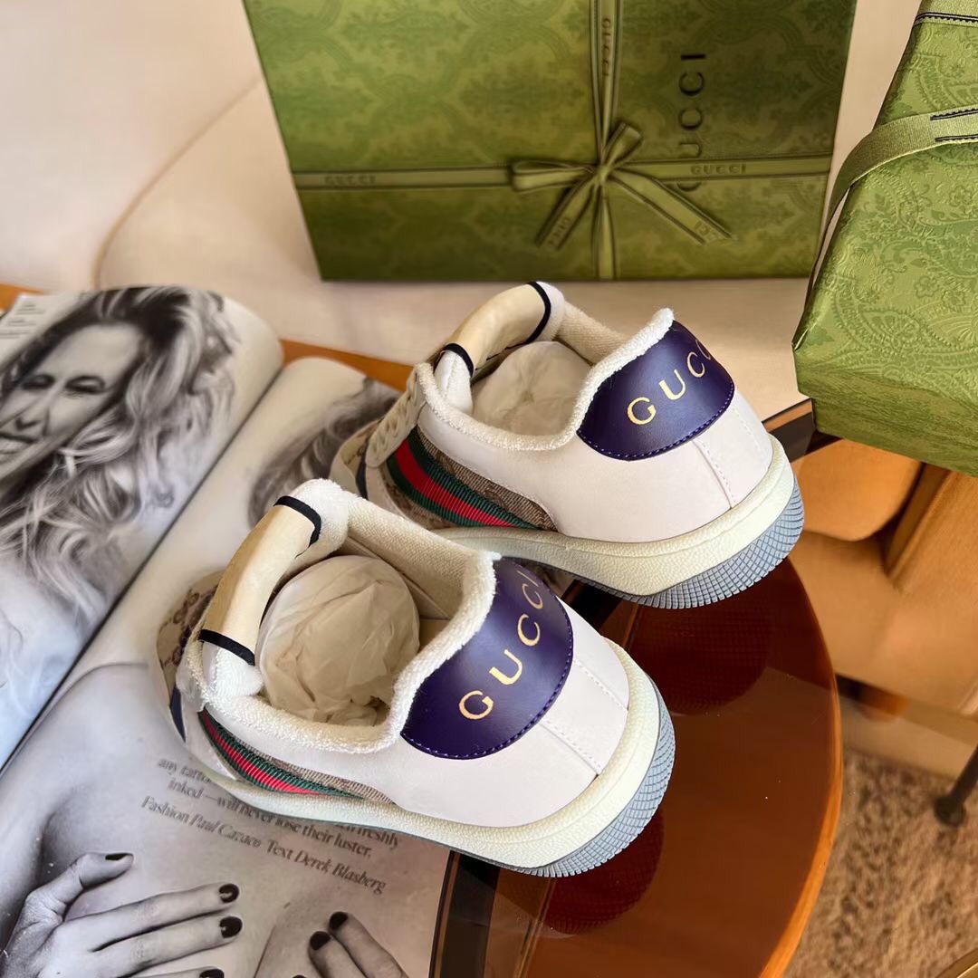 de fábrica Gucci. zapatos sucios gris y azul tela doble G cincha roja y azul ribete de cuero gris et
