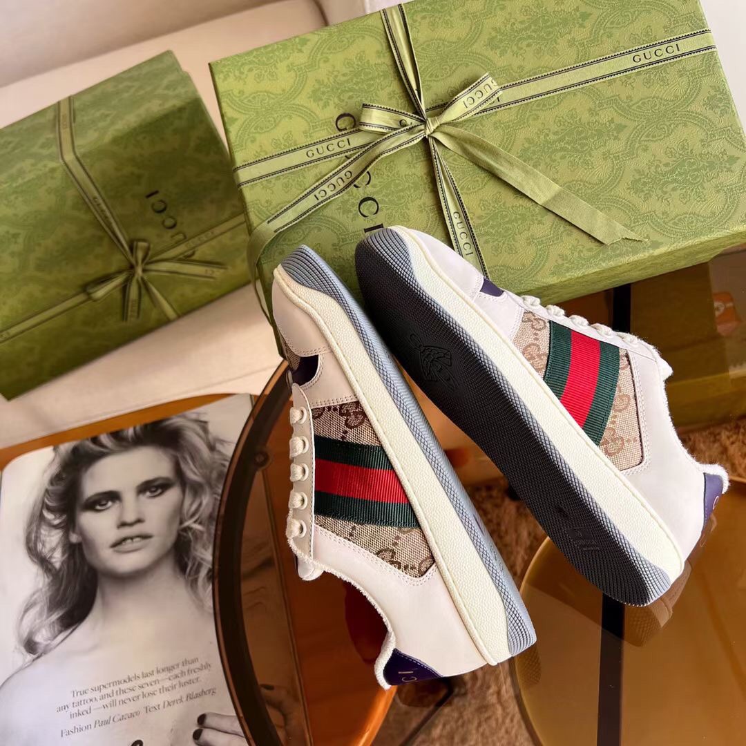 de fábrica Gucci. zapatos sucios gris y azul tela doble G cincha roja y azul ribete de cuero gris et