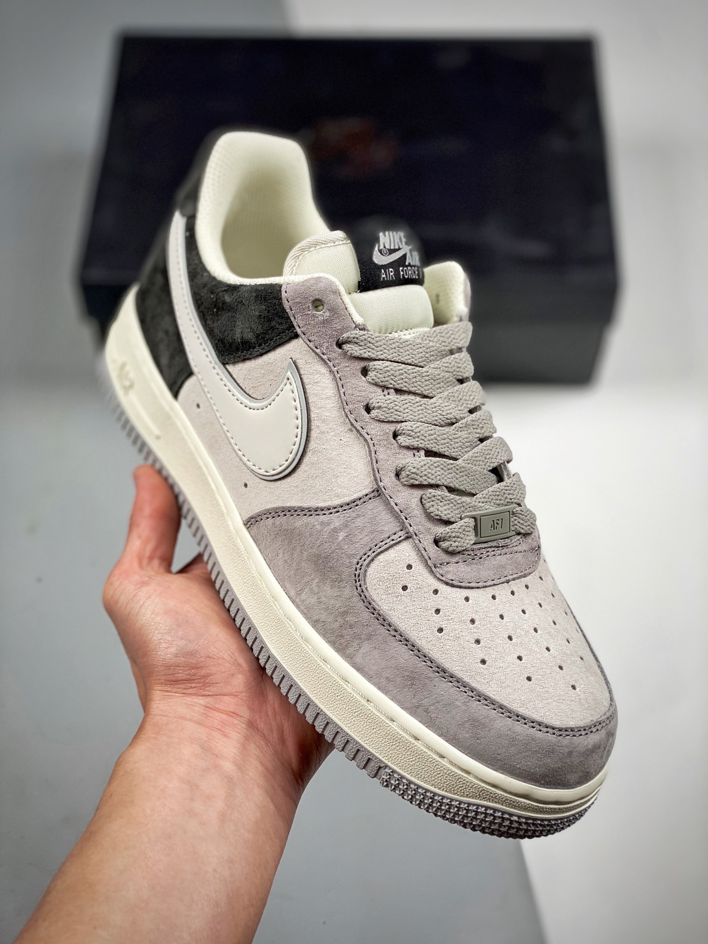 Nike Air Force 1 Low '07 beige gray black original last original cardboard authentic Air Force shape focused on foreign…