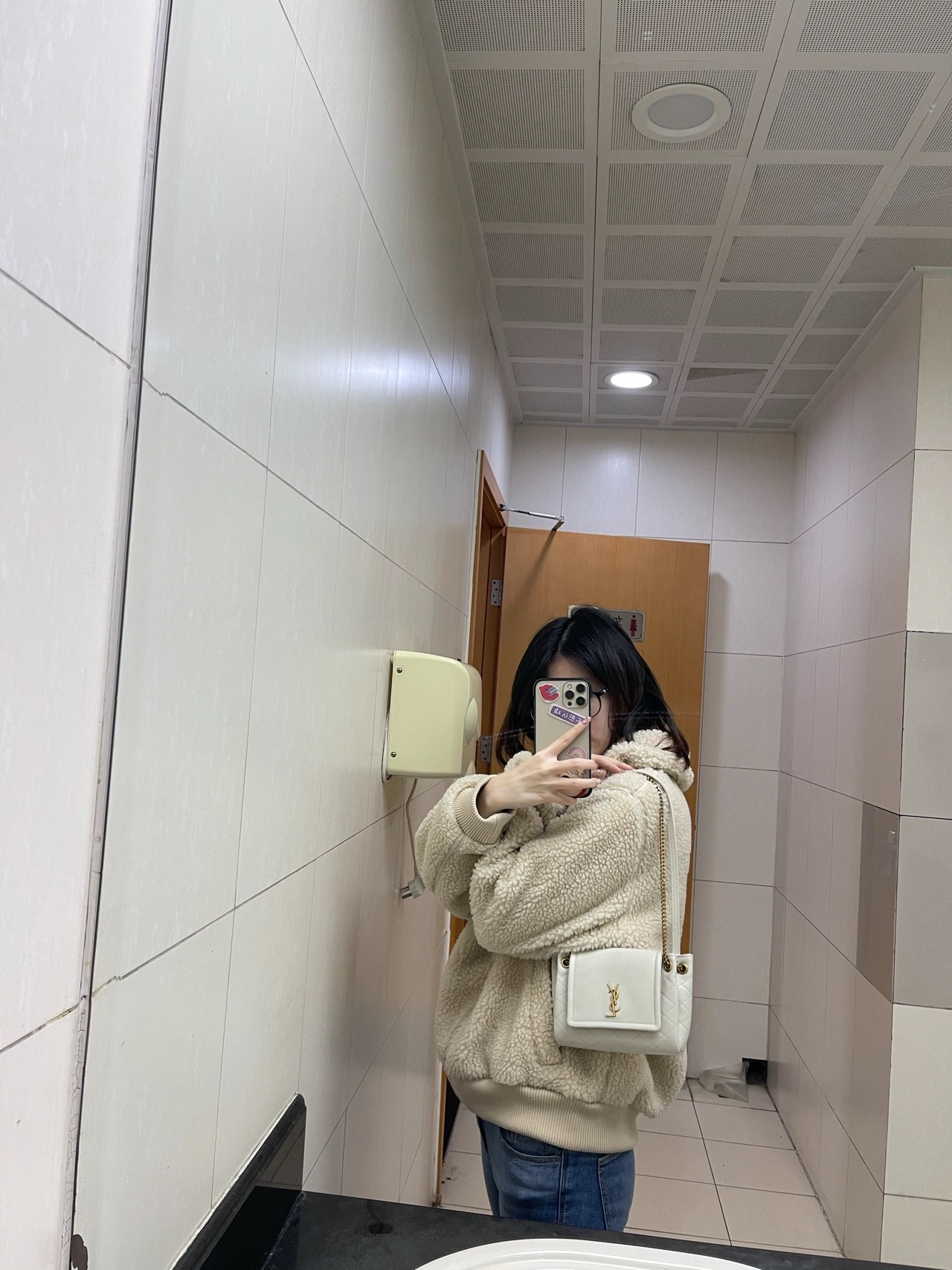 YSL 𝐌𝐢𝐧𝐢 𝐍𝐨𝐥𝐢𝐭𝐚 复古翻盖包 672738白色