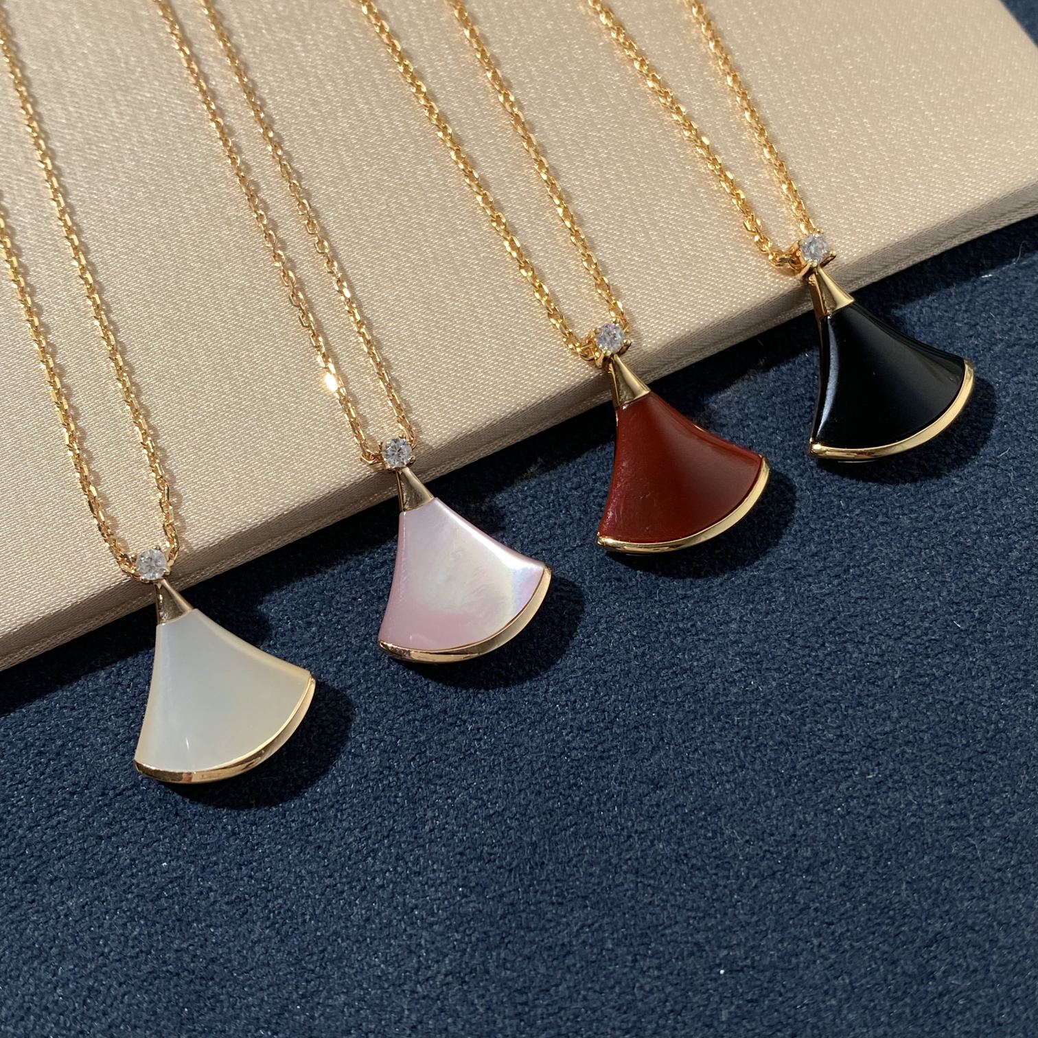 불가리 목걸이 64332 Bvlgari Necklace
