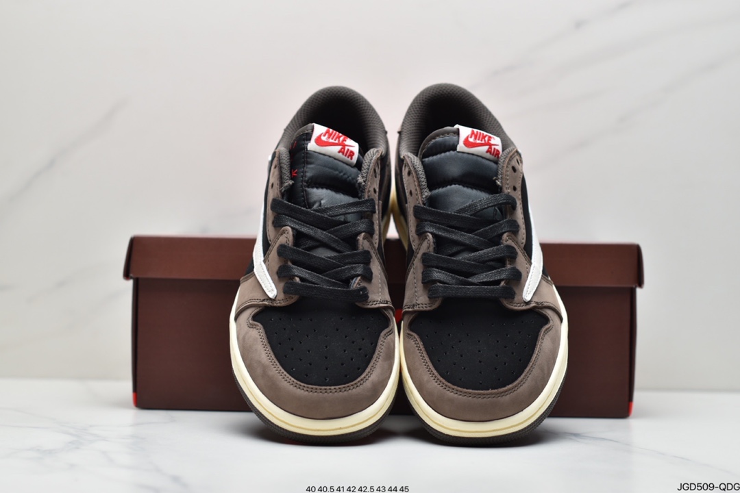 180  Travis Scott x Air Jordan AJ1 Low QX 倒钩TS联名低帮板鞋CQ4277-001