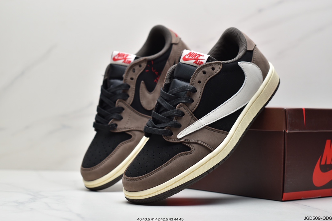 180  Travis Scott x Air Jordan AJ1 Low QX 倒钩TS联名低帮板鞋CQ4277-001