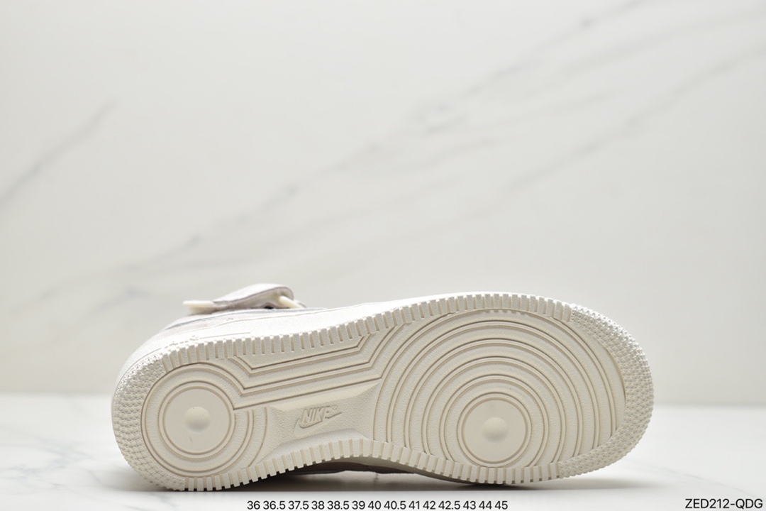 260 耐克Nk Air Force 1’07 Mid 空军一号3M反光中帮休闲板鞋 AA1118-005