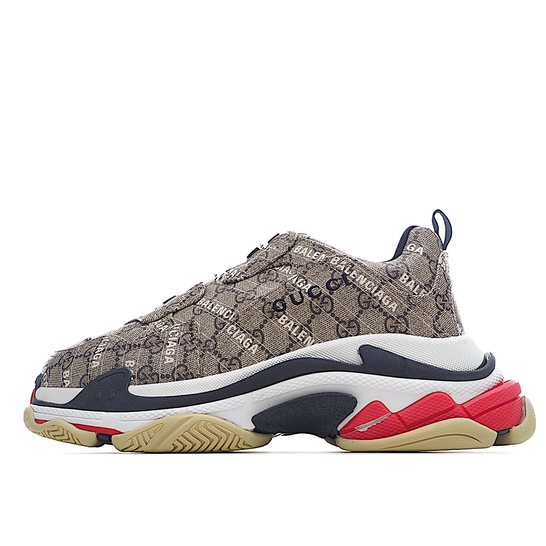 Ok扫描版本纯原正确版本Balenciaga 巴黎世家TRIPLE S 古驰CUCCI 联名款 突破不可能 首发原底八层组合巴黎世家不做任何对比 眼见为实 组合细节最接近原版原底八层组合 首家实现原档电绣同步公司 字体对位不连线 TPU原模亮底 透气孔厚度均匀 完美公司玩家 艺术家 欢迎细节鉴赏