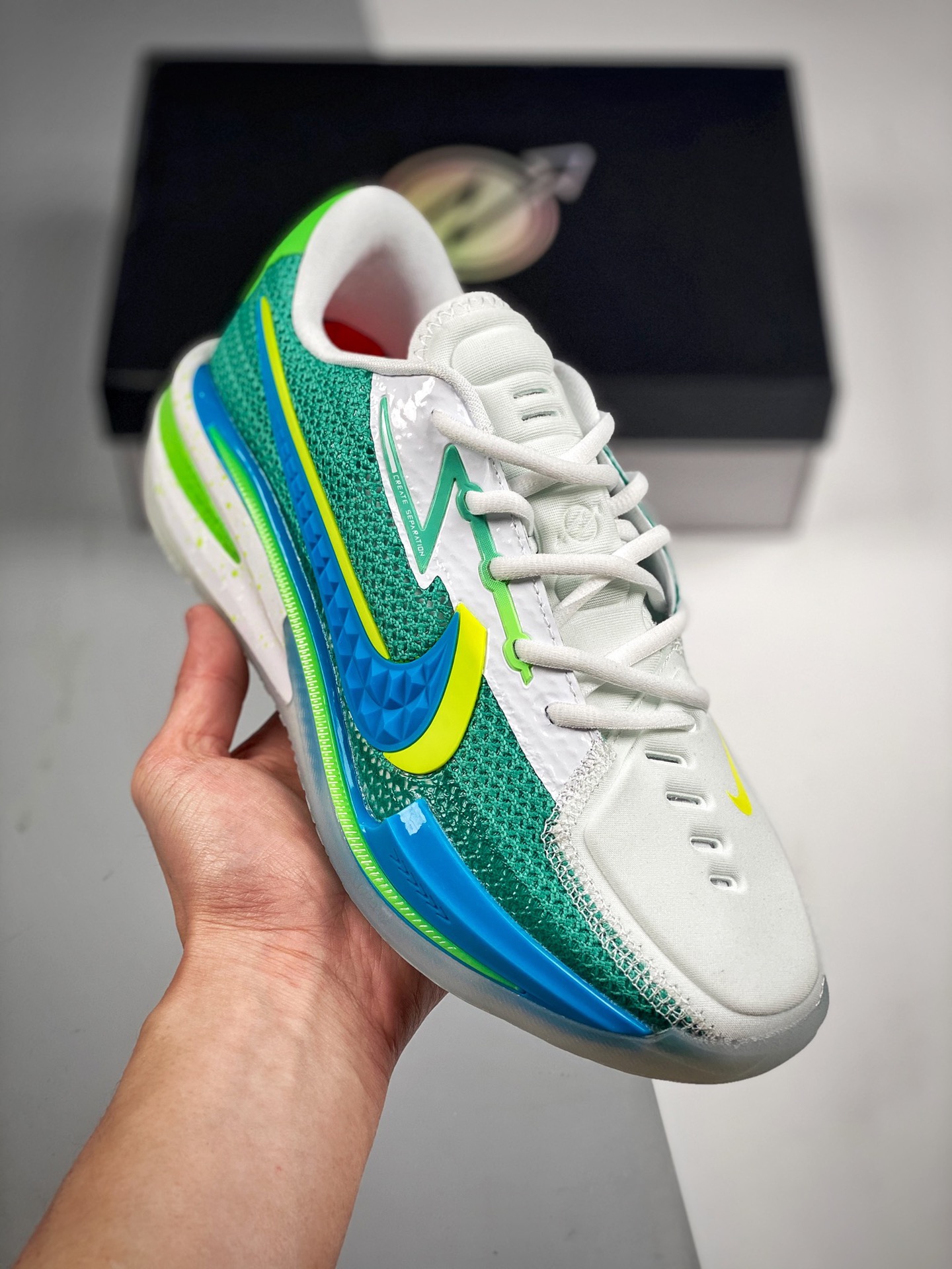 Versión de estreno inicial, soporta combate ligero. NIKE AIR ZOOM G.T.CUT EP. Exclusivo y original. Bordado d…