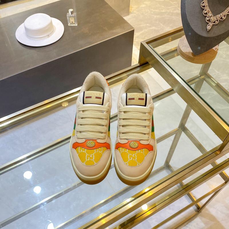 de fábrica Gucci. Inspiradas en las zapatillas clásicas de la época, las zapatillas Screener de la c