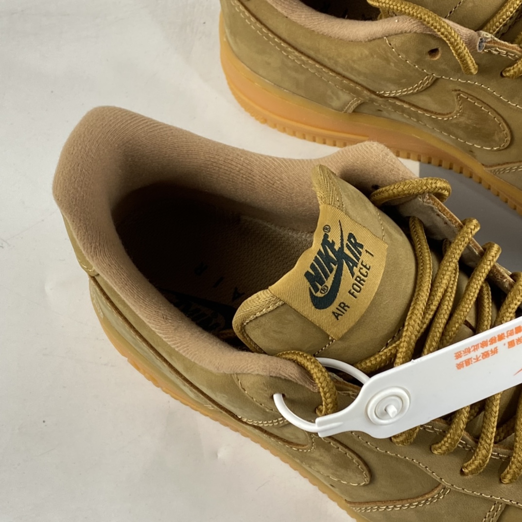 P240  NIKE Air Force 1’07 Low 小麦 空军一号全白低帮休闲板鞋 AA4061-200