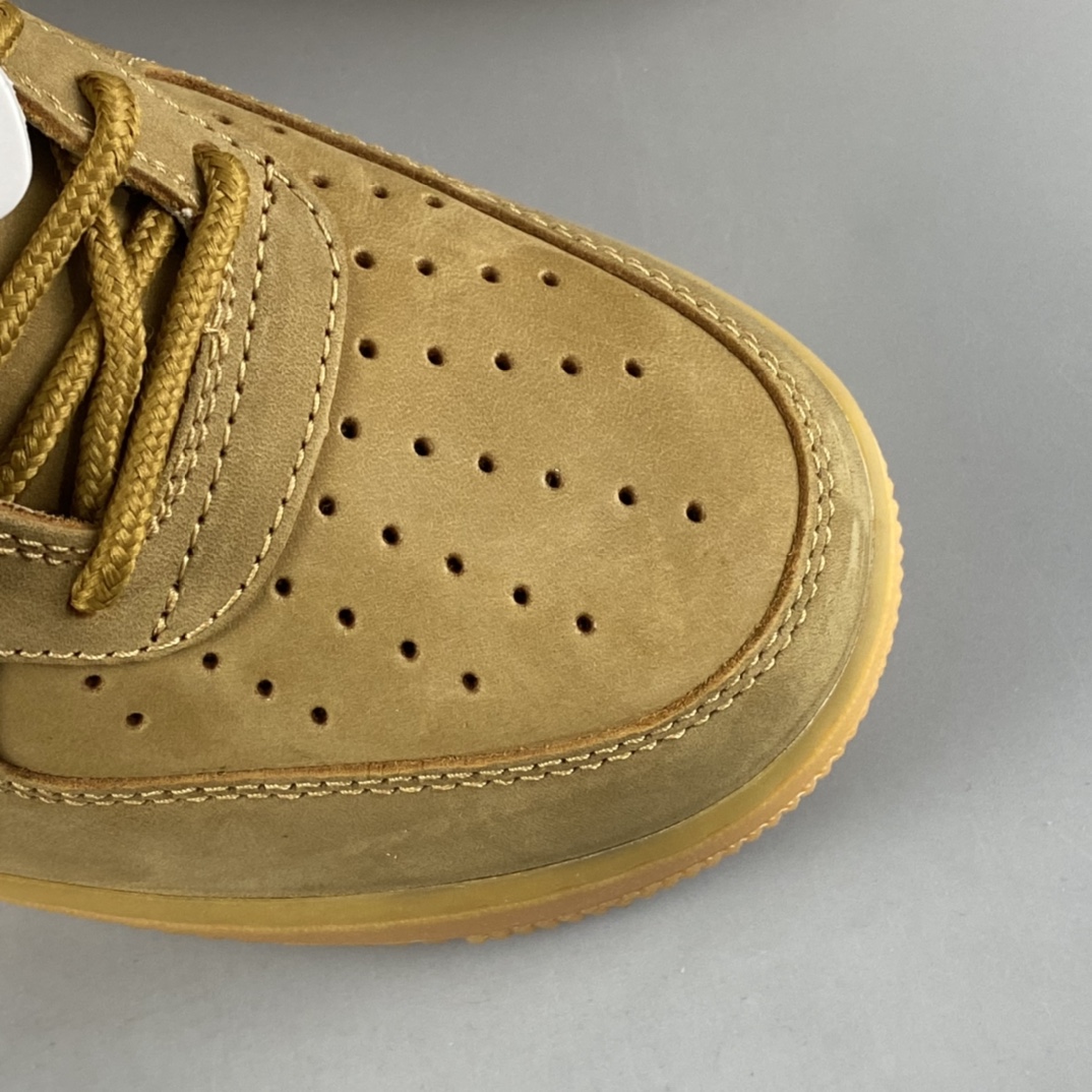 P240  NIKE Air Force 1’07 Low 小麦 空军一号全白低帮休闲板鞋 AA4061-200