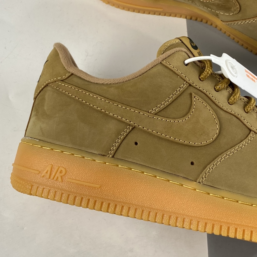 P240  NIKE Air Force 1’07 Low 小麦 空军一号全白低帮休闲板鞋 AA4061-200