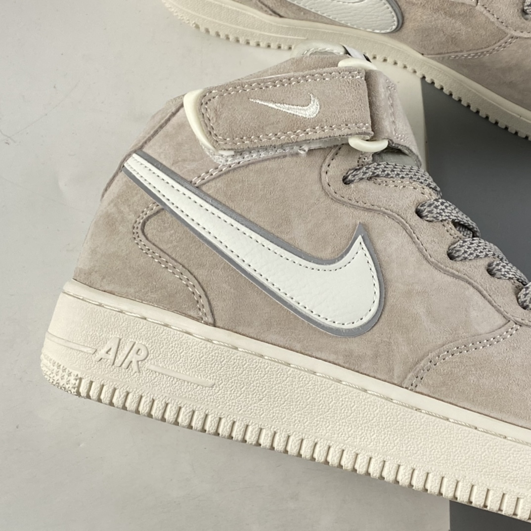 P260  NIKE Air Force 1’07 Mid 空军一号3M反光中帮休闲板鞋 AA1118-005
