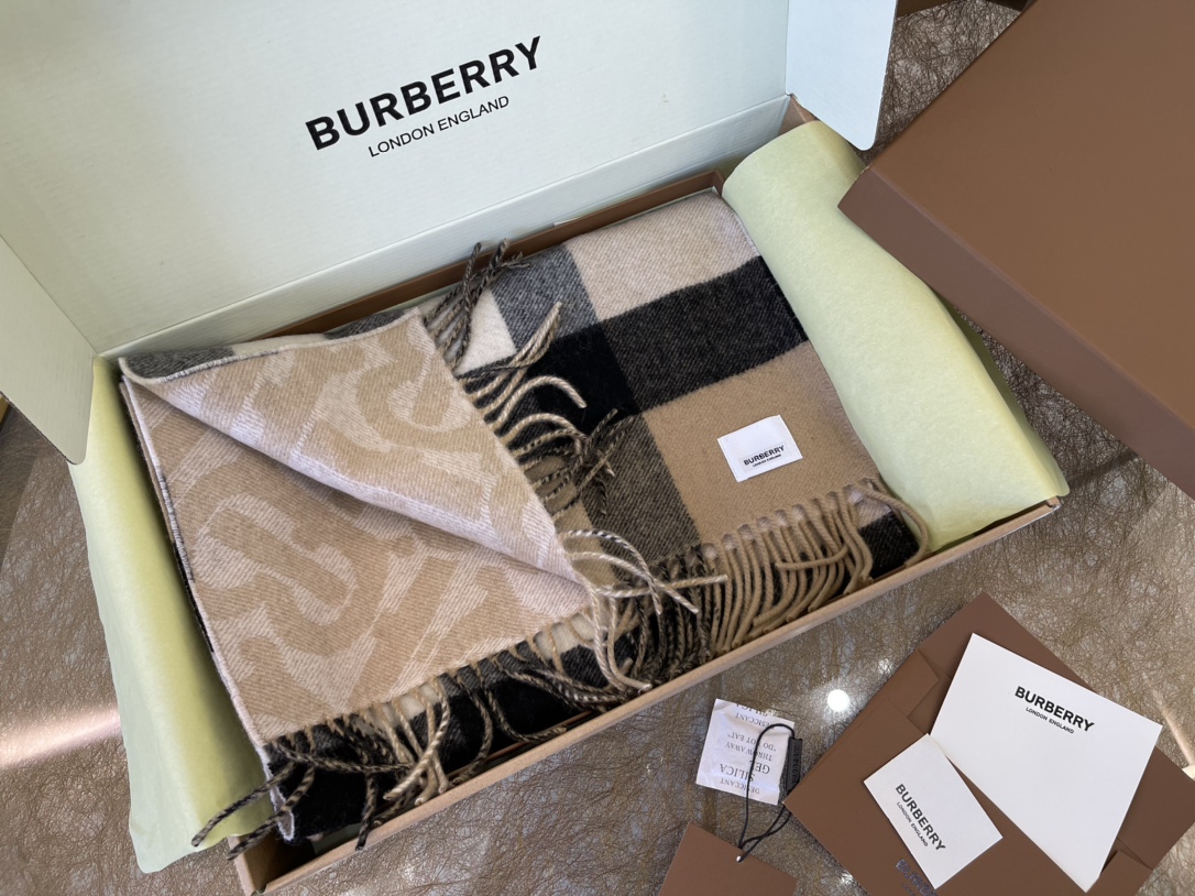 Burberry巴宝莉提花精纺羊绒围巾