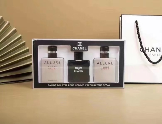 Chanel Men's Fragrance Set - Bleu de Chanel & Allure Homme Sport - 25ml x 3 1 Chanel Men's Fragrance Set - Bleu de Chanel & Allure Homme Sport - 25ml x 3
