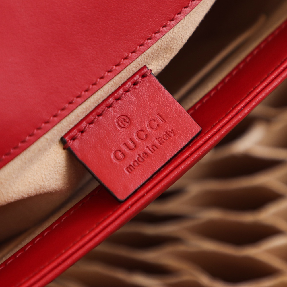 GUCCI ๐๐ ๐๐๐ซ๐ฆ๐จ๐ง๐ญ ๐๐ข๐ง๐ข ้ฎๅทฎๅ
547260็บข่ฒ