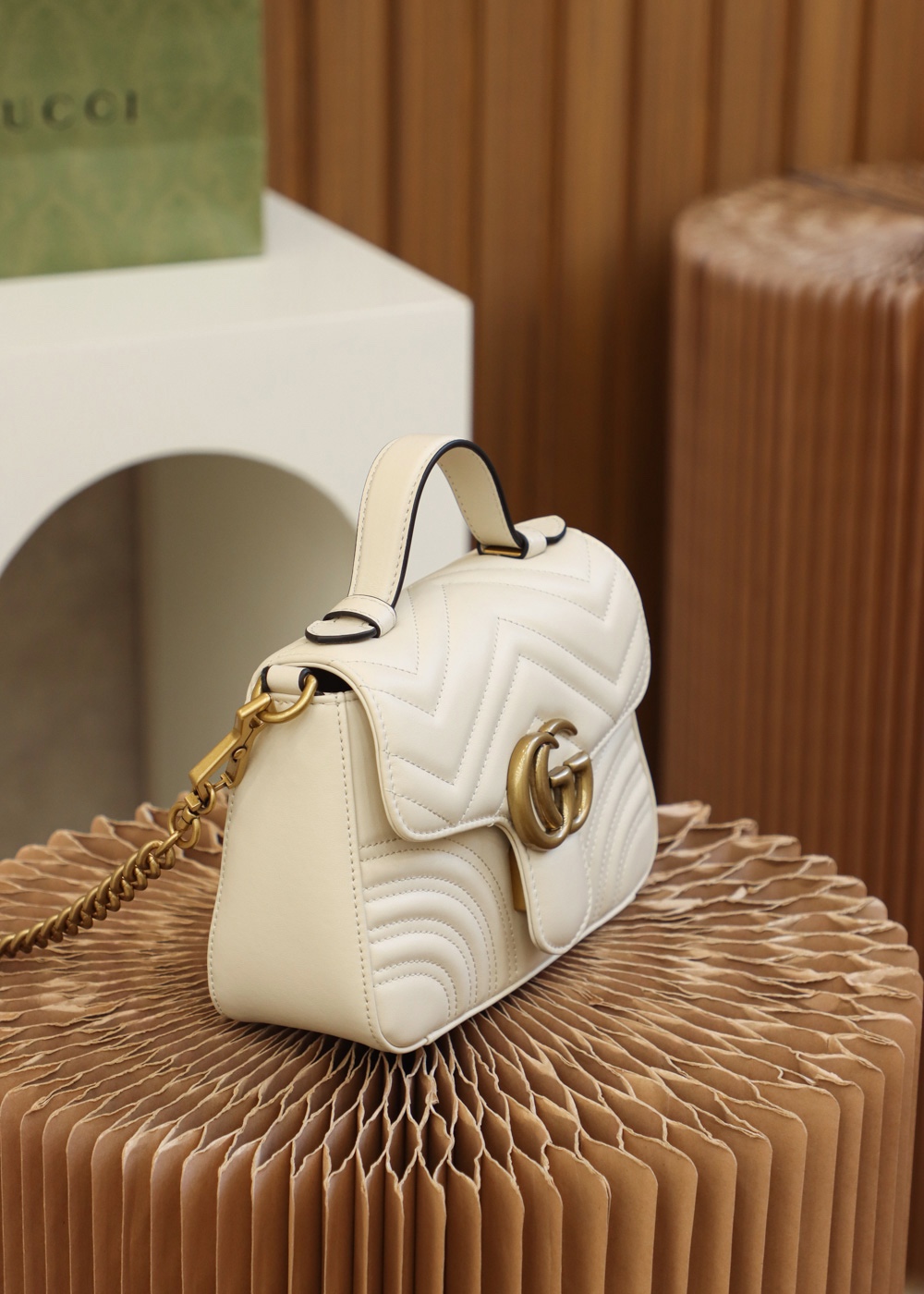 GUCCI ๐๐ ๐๐๐ซ๐ฆ๐จ๐ง๐ญ ๐๐ข๐ง๐ข ้ฎๅทฎๅ
547260็ฝ่ฒ