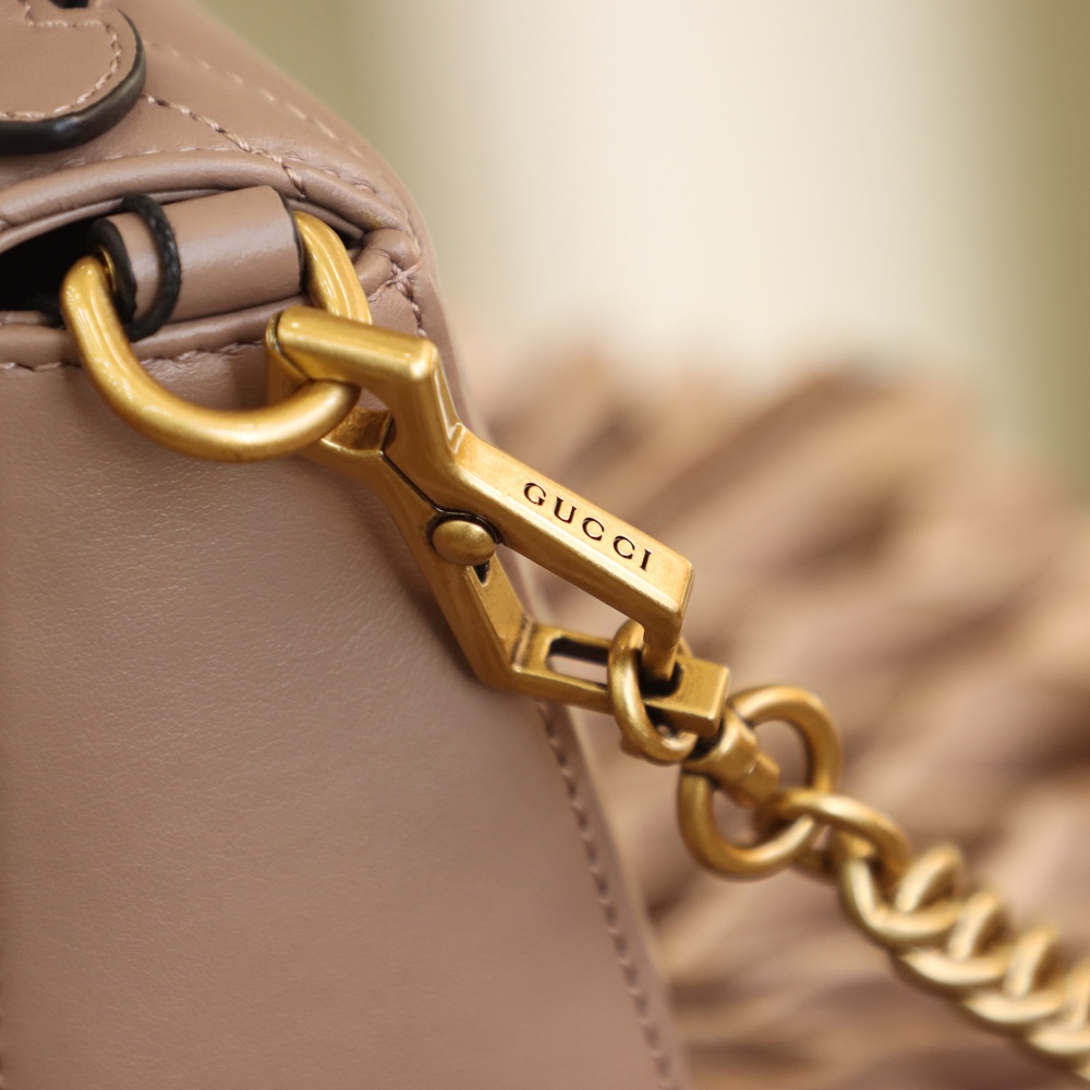 GUCCI ๐๐ ๐๐๐ซ๐ฆ๐จ๐ง๐ญ ๐๐ข๐ง๐ข ้ฎๅทฎๅ
547260ๅฅถ่ถ่ฒ