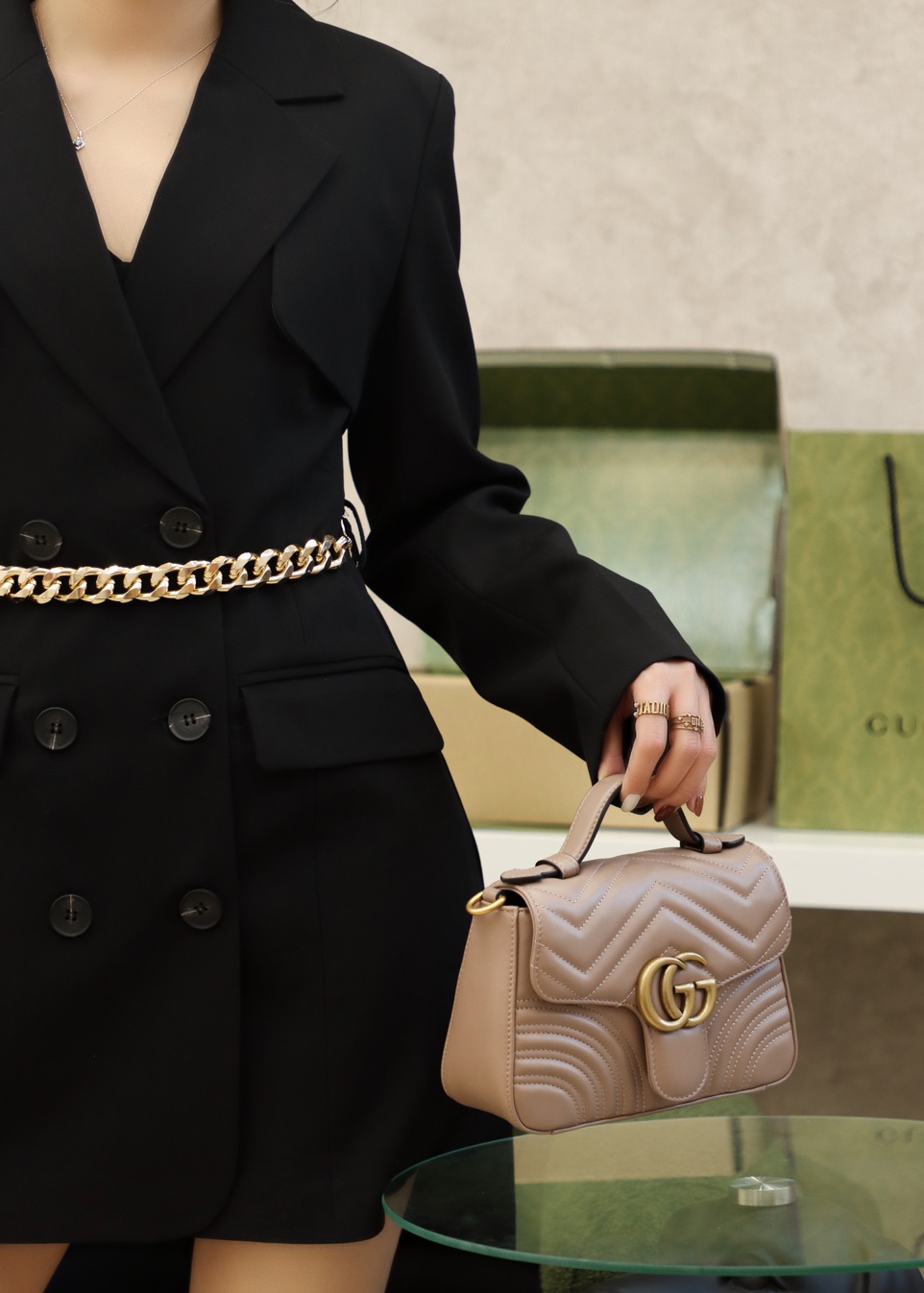 GUCCI ๐๐ ๐๐๐ซ๐ฆ๐จ๐ง๐ญ ๐๐ข๐ง๐ข ้ฎๅทฎๅ
547260ๅฅถ่ถ่ฒ