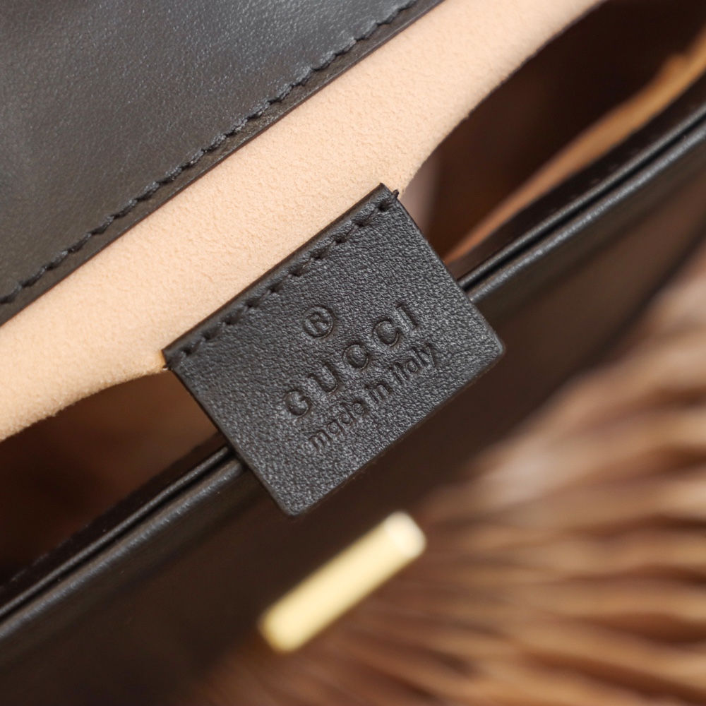 GUCCI ๐๐ ๐๐๐ซ๐ฆ๐จ๐ง๐ญ ๐๐ข๐ง๐ข ้ฎๅทฎๅ
547260้ป่ฒ