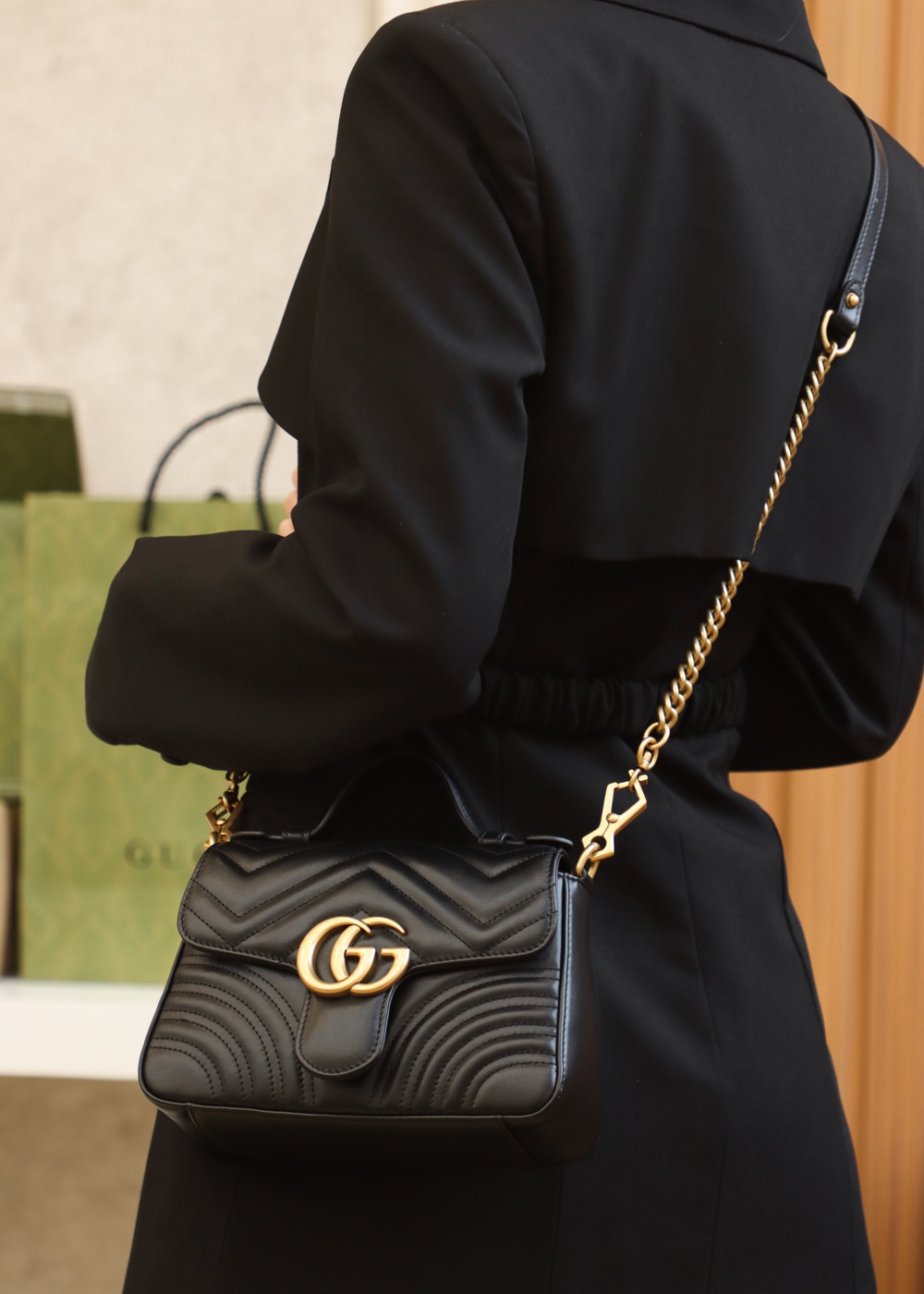 GUCCI ๐๐ ๐๐๐ซ๐ฆ๐จ๐ง๐ญ ๐๐ข๐ง๐ข ้ฎๅทฎๅ
547260้ป่ฒ
