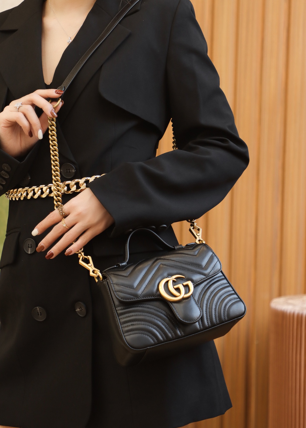 GUCCI ๐๐ ๐๐๐ซ๐ฆ๐จ๐ง๐ญ ๐๐ข๐ง๐ข ้ฎๅทฎๅ
547260้ป่ฒ
