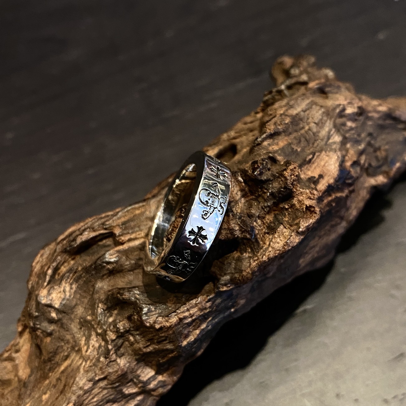 Chrome Hearts 新品上架Chrome hearts 克罗心骷髅字母戒